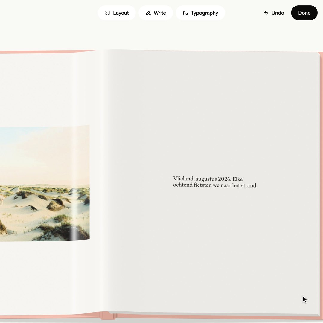 In the foto foto editor, text is typed on a page of a photo book and then set in another typeface